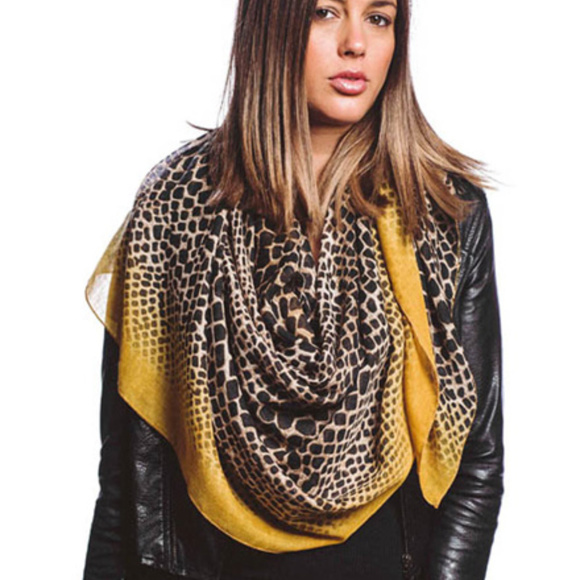 Light Weight Snake Skin Printed Oblong Scarf - Picture 1 of 1